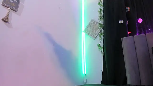 Snapshot of AkiraStone_ chatting on September 26, 2025, 12:53 pm AkiraStone online show from September 26, 2025, 12:53 pm