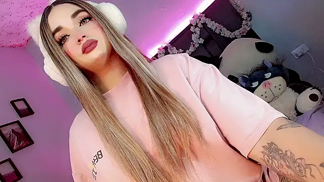 kattie Sweet  online show from October 18, 2025, 1:08 am