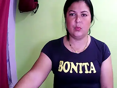 anapaulaa online show from October 16, 2025, 2:12 am