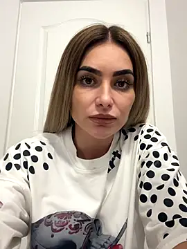 KaseyQuinn  online show from September 8, 2025, 7:35 pm