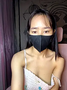 TiNa 04 online show from December 4, 2025, 12:31 am