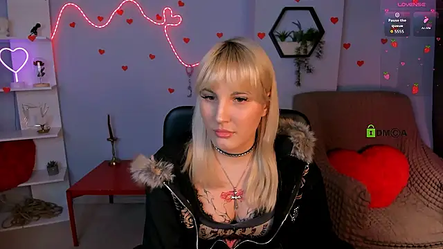 Snapshot of marta_smith chatting on March 17, 2026, 12:59 am marta smith online show from March 17, 2026, 12:59 am