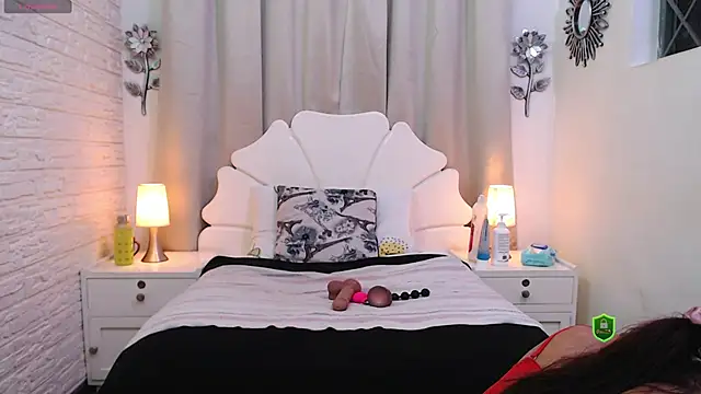 TrixySductress online show from October 21, 2025, 3:35 pm