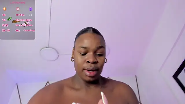 Venuswilds online show from October 7, 2025, 11:40 am