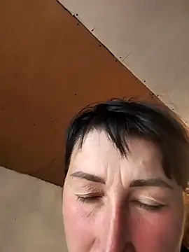 Snapshot of Funny_Karina chatting on July 10, 2026, 11:02 am Funny Karina online show from July 10, 2026, 11:02 am