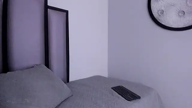 Lucy-23 online show from October 19, 2025, 4:35 am