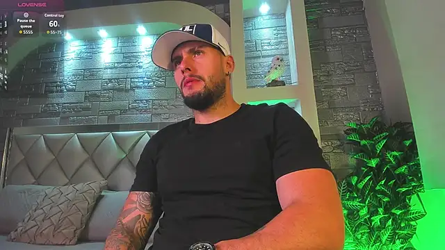 Snapshot of dominic_de_luca chatting on September 25, 2025, 3:21 am dominic de luca online show from September 25, 2025, 3:21 am