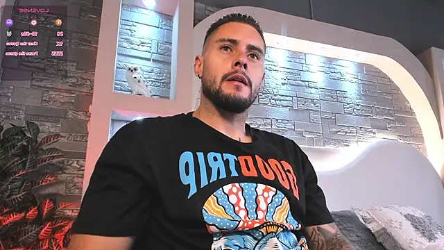 Snapshot of dominic_de_luca chatting on November 20, 2025, 3:18 am dominic de luca online show from November 20, 2025, 3:18 am