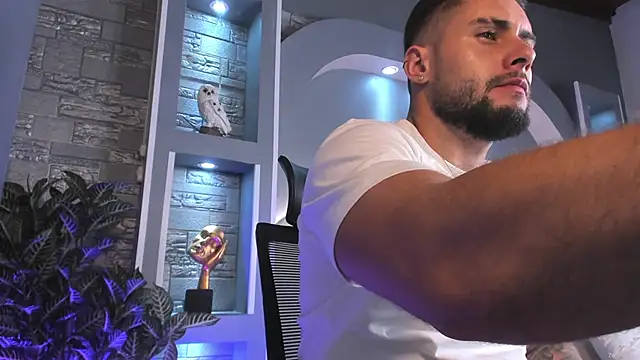 Snapshot of dominic_de_luca chatting on January 17, 2026, 2:49 am dominic de luca online show from January 17, 2026, 2:49 am