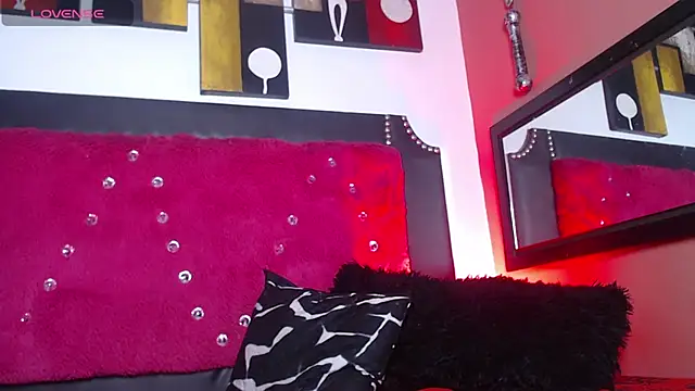 Snapshot of Engeelll chatting on October 25, 2025, 7:41 pm Engeelll online show from October 25, 2025, 7:41 pm