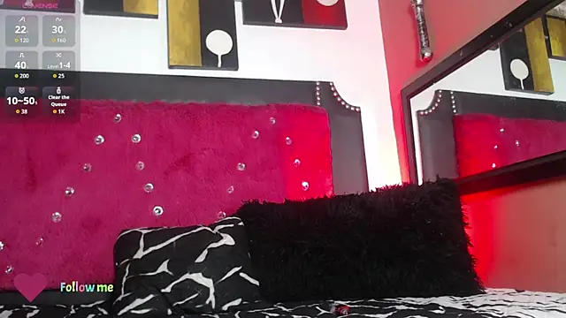 Snapshot of Engeelll chatting on November 5, 2025, 7:25 pm Engeelll online show from November 5, 2025, 7:25 pm