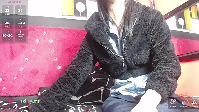 Snapshot of Engeelll chatting on November 6, 2025, 7:04 pm Engeelll online show from November 6, 2025, 7:04 pm