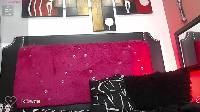 Snapshot of Engeelll chatting on November 8, 2025, 6:51 pm Engeelll online show from November 8, 2025, 6:51 pm