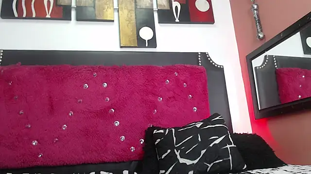 Snapshot of Engeelll chatting on November 10, 2025, 8:08 pm Engeelll online show from November 10, 2025, 8:08 pm