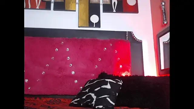 Snapshot of Engeelll chatting on November 26, 2025, 6:31 pm Engeelll online show from November 26, 2025, 6:31 pm