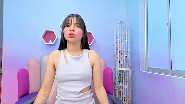 Snapshot of Issa_Skinny_ chatting on September 29, 2025, 11:37 am Issa Skinny online show from September 29, 2025, 11:37 am