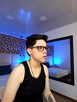 Snapshot of SpencerMontgomery chatting on October 26, 2025, 3:29 pm SpencerMontgomery online show from October 26, 2025, 3:29 pm