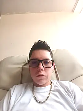 Snapshot of SpencerMontgomery chatting on November 3, 2025, 6:20 pm SpencerMontgomery online show from November 3, 2025, 6:20 pm