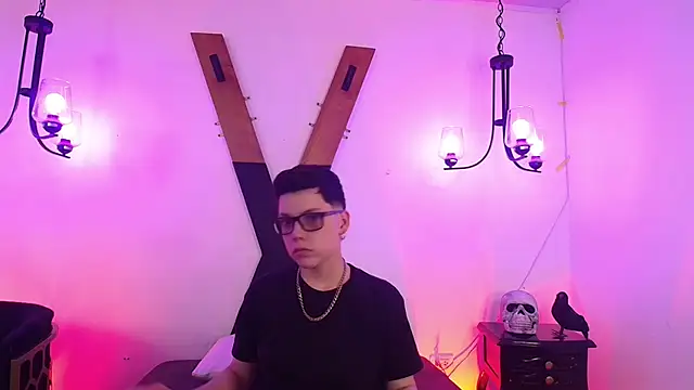 Snapshot of SpencerMontgomery chatting on November 22, 2025, 7:35 pm SpencerMontgomery online show from November 22, 2025, 7:35 pm