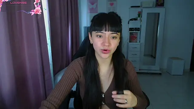 violetta blackk online show from July 13, 2026, 2:20 pm