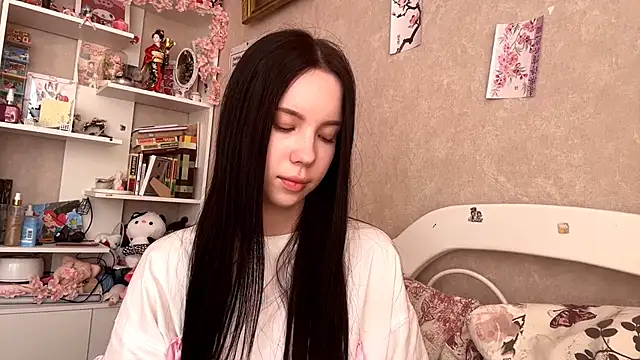 Snapshot of AxyKitten chatting on September 14, 2025, 12:15 pm AxyKitten online show from September 14, 2025, 12:15 pm