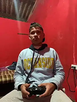 Snapshot of elfernh chatting on February 13, 2026, 9:11 pm elfernh online show from February 13, 2026, 9:11 pm