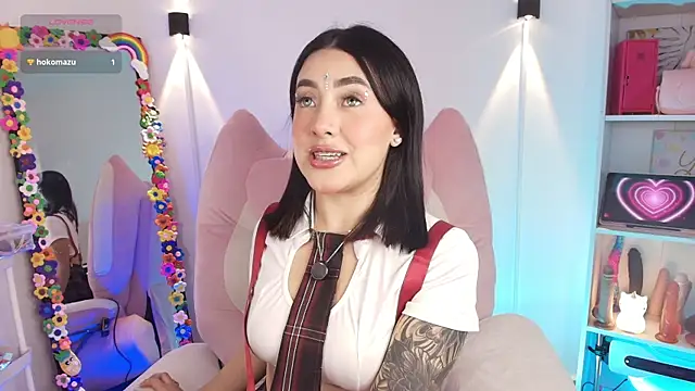 justonecute online show from April 1, 2026, 3:29 am