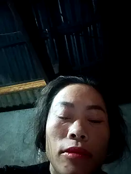 Snapshot of CoMay003 chatting on September 14, 2025, 11:04 pm CoMay003 online show from September 14, 2025, 11:04 pm