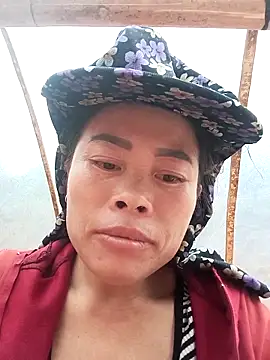 Snapshot of CoMay003 chatting on September 25, 2025, 1:53 am CoMay003 online show from September 25, 2025, 1:53 am