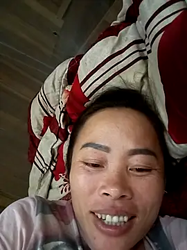 Snapshot of CoMay003 chatting on September 28, 2025, 1:38 pm CoMay003 online show from September 28, 2025, 1:38 pm