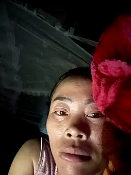 Snapshot of CoMay003 chatting on October 6, 2025, 9:18 am CoMay003 online show from October 6, 2025, 9:18 am