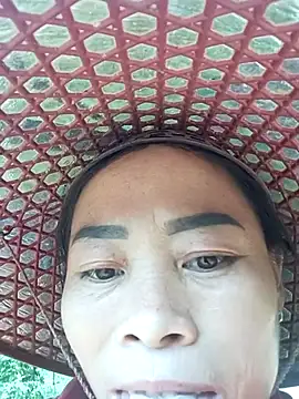 Snapshot of CoMay003 chatting on October 11, 2025, 1:49 am CoMay003 online show from October 11, 2025, 1:49 am