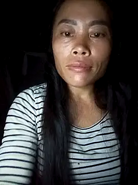 Snapshot of CoMay003 chatting on October 12, 2025, 7:35 pm CoMay003 online show from October 12, 2025, 7:35 pm