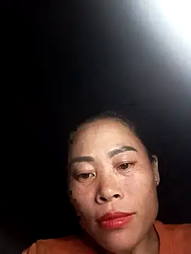 Snapshot of CoMay003 chatting on October 19, 2025, 3:01 pm CoMay003 online show from October 19, 2025, 3:01 pm