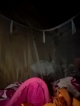 Snapshot of CoMay003 chatting on October 20, 2025, 9:37 pm CoMay003 online show from October 20, 2025, 9:37 pm