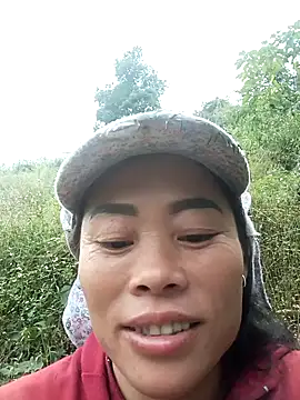 Snapshot of CoMay003 chatting on November 4, 2025, 7:51 am CoMay003 online show from November 4, 2025, 7:51 am