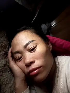 Snapshot of CoMay003 chatting on November 18, 2025, 2:06 am CoMay003 online show from November 18, 2025, 2:06 am