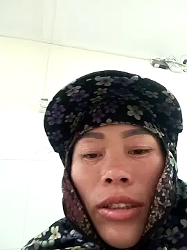 Snapshot of CoMay003 chatting on November 26, 2025, 6:14 am CoMay003 online show from November 26, 2025, 6:14 am