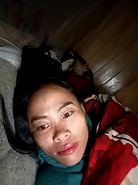 Snapshot of CoMay003 chatting on November 30, 2025, 8:46 pm CoMay003 online show from November 30, 2025, 8:46 pm