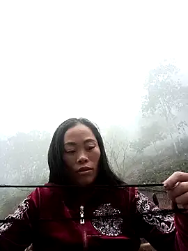 Snapshot of CoMay003 chatting on December 5, 2025, 9:29 am CoMay003 online show from December 5, 2025, 9:29 am