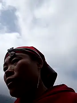 CoMay003 online show from February 6, 2026, 3:00 am