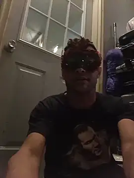 Snapshot of dicinyou80 chatting on November 30, 2025, 2:43 pm dicinyou80 online show from November 30, 2025, 2:43 pm