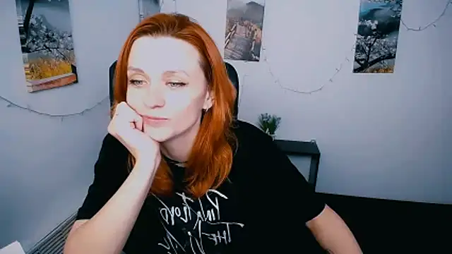 Snapshot of PeppyMia chatting on March 4, 2026, 8:20 am PeppyMia online show from March 4, 2026, 8:20 am