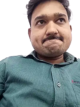 Snapshot of VadodaraBBC chatting on December 5, 2025, 9:40 am VadodaraBBC online show from December 5, 2025, 9:40 am