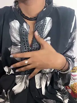 Snapshot of tanisha-2005 chatting on November 11, 2025, 5:13 pm tanisha-2005 online show from November 11, 2025, 5:13 pm