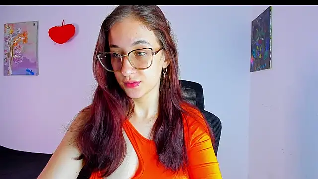 Laura Ivy online show from June 26, 2026, 1:04 pm
