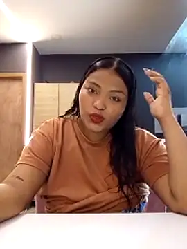 Snapshot of Cristal_hott1 chatting on February 15, 2026, 7:10 pm Cristal hott1 online show from February 15, 2026, 7:10 pm