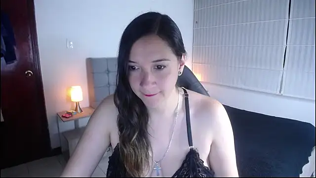 Agatha bellucci  online show from September 9, 2025, 12:48 pm