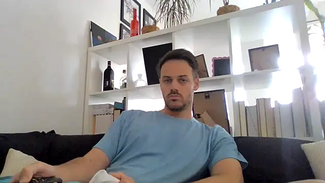 Snapshot of bigcockjohnxxxxx chatting on October 16, 2025, 12:17 pm bigcockjohnxxxxx online show from October 16, 2025, 12:17 pm