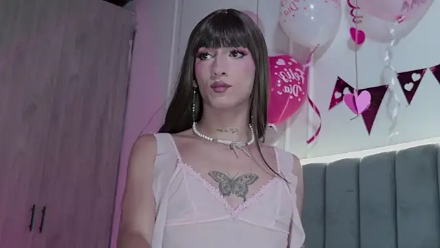 Snapshot of Ice_Princess_ chatting on February 14, 2026, 5:21 pm Ice Princess online show from February 14, 2026, 5:21 pm